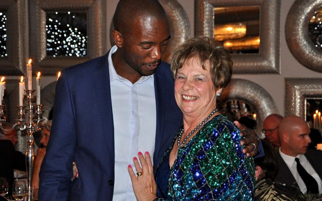 DA Leier Mmusi Maimane in gesellige luim saam met Overstrandse Uitvoerende Burgemeester, Raadsdame Nicolette Botha-Guthrie